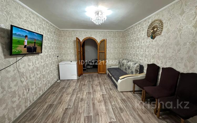 3-комнатная квартира · 64.2 м² · 2/5 этаж, Айтиев көш. 70/1 за 32 млн ₸ в Уральске — фото 2