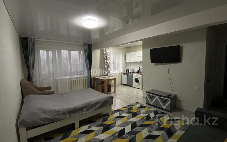 1-комнатная квартира · 38 м² · 3/5 этаж, Казахстан 84 за 12 000 ₸ в Усть-Каменогорске, Ульбинский — фото 48