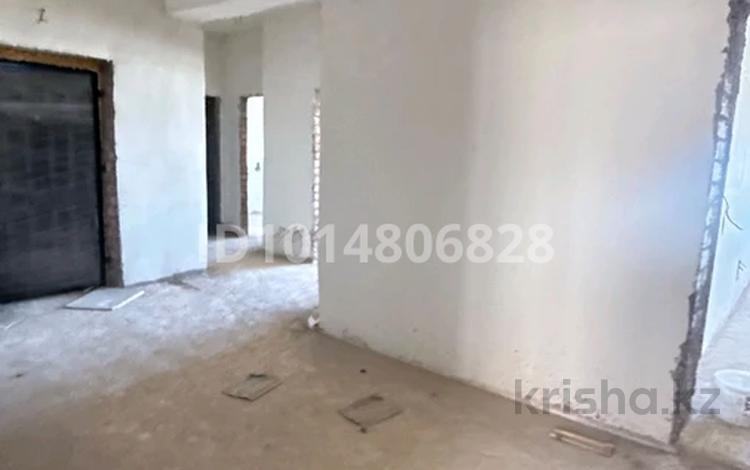 3-бөлмелі пәтер · 90 м², Е36 13, бағасы: 61.2 млн ₸ в Астане, Нура р-н — фото 2