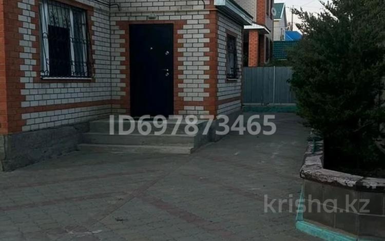Отдельный дом · 4 комнаты · 120 м² · 10 сот., Заречный 2 за 29.5 млн ₸ в Актобе, жилой массив Заречный-2 — фото 2