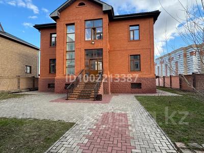 Дом · 10 комнат · 500 м², мкр Городской Аэропорт 62 — Кабжанова 62 за 130 000 〒 в Караганде, Казыбек би р-н