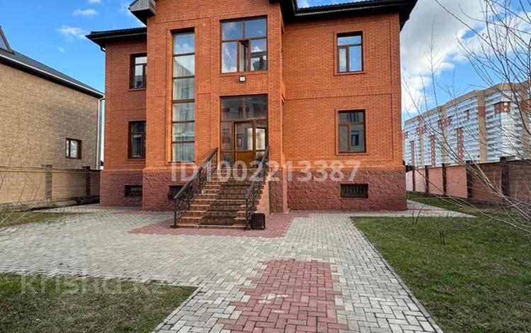 Жеке үй · 10 бөлме · 500 м², мкр Городской Аэропорт 62 — Кабжанова 62, бағасы: 130 000 ₸ в Караганде, Казыбек би р-н — фото 3