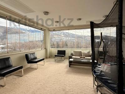 6-комнатная квартира · 420 м² · 3/4 этаж, Керей-Жәнібек хандар 276/6 за 780 млн 〒 в Алматы, Медеуский р-н