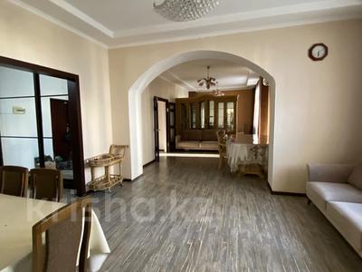 3-бөлмелі пәтер · 160 м² · 8/12 қабат, Сарайшык 34, бағасы: 550 000 ₸ в Астане, Есильский р-н