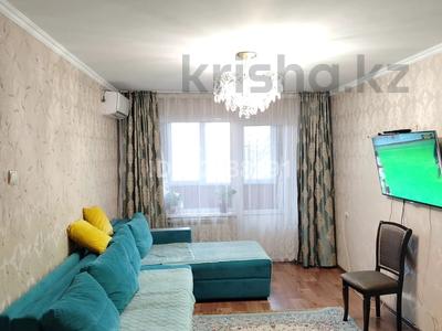 3-комнатная квартира, 65 м², 5/5 этаж, мкр Аксай-2 48 за 35.7 млн 〒 в Алматы, Ауэзовский р-н
