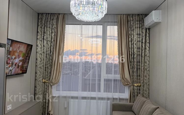 2-комнатная квартира · 42 м² · 16/17 этаж, Бухар Жырау 33 за 300 000 ₸ в Астане, Есильский р-н — фото 2