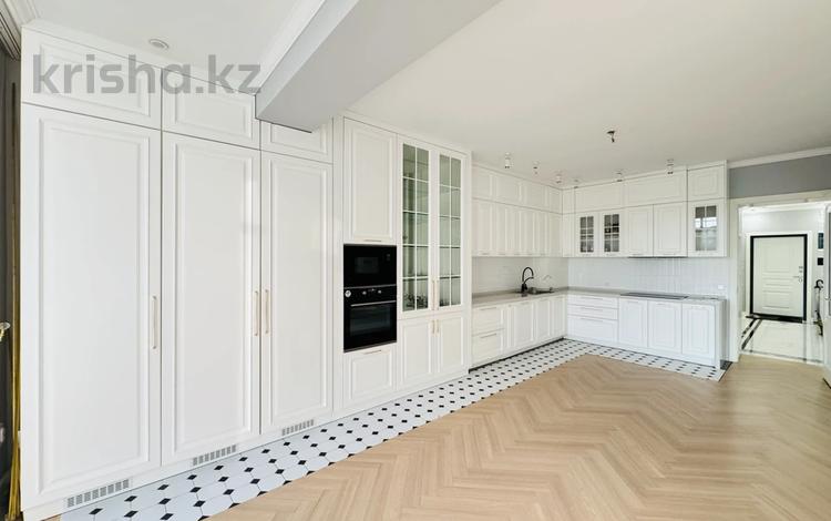 3-комнатная квартира · 132.3 м² · 4/13 этаж, Ходжанова 77/2 — Аль- фараби за 128 млн ₸ в Алматы, Бостандыкский р-н — фото 28