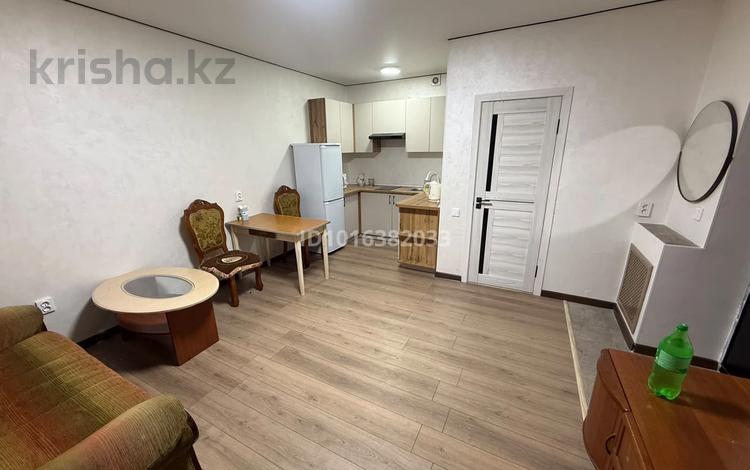 1-комнатная квартира · 30 м² · 1 этаж, мкр Кемел (Первомайское), Таймырская за 150 000 ₸ в Алматы, Жетысуский р-н — фото 2
