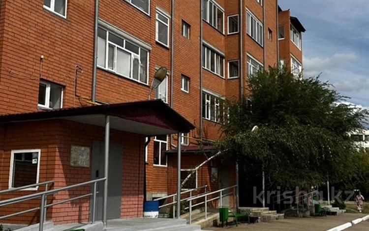2-бөлмелі пәтер · 63 м² · 5/5 қабат, Центральный 36/1, бағасы: 18.7 млн ₸ в Кокшетау — фото 2