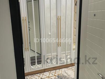 2-комнатная квартира · 58 м² · 18/20 этаж, Аднан мендерс 4 — Туран мол Рамада гостинцанын арты за 235 000 ₸ в Туркестане