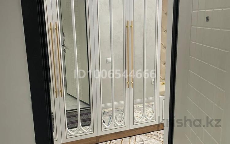 2-комнатная квартира · 58 м² · 18/20 этаж, Аднан мендерс 4 — Туран мол Рамада гостинцанын арты за 235 000 ₸ в Туркестане — фото 2