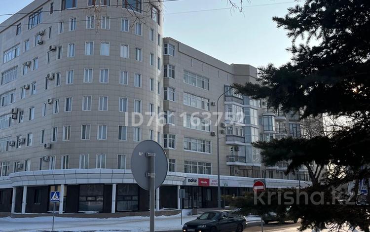 3-комнатная квартира · 132.1 м² · 3/7 этаж, мкр Новый Город, Абая 5 — Ул.Абая и ул. Костенко за 87 млн ₸ в Караганде, Казыбек би р-н — фото 5