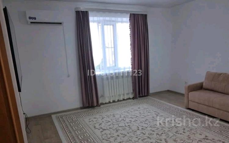 1-комнатная квартира · 45.1 м² · 3/3 этаж, жилой массив Есет Батыр 63К — 1 микрорайон 63К за 13 млн ₸ в Актобе — фото 2