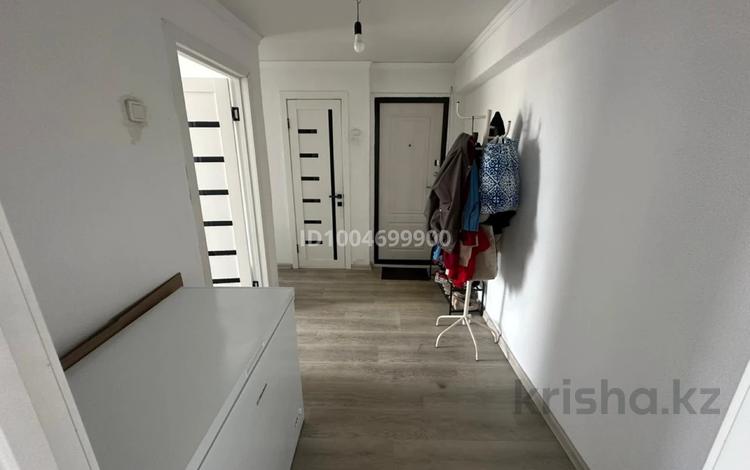 2-комнатная квартира · 42.2 м² · 5/9 этаж, 6й микрорайон, Ермекова 62 за 16.5 млн ₸ в Караганде, Казыбек би р-н — фото 2