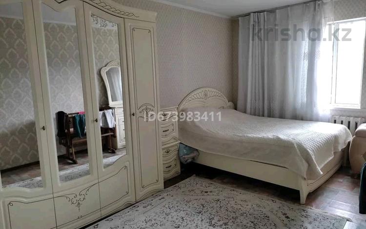 Отдельный дом • 4 комнаты • 100 м² • , Жаштык 29 за 30 млн 〒 в Бишкеке — фото 2