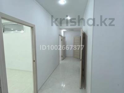 Офисы · 61 м² за 200 000 ₸ в Актау, 19-й мкр