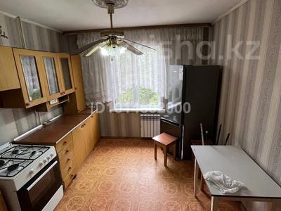 4-бөлмелі пәтер · 85 м² · 4/5 қабат, Ақсай-3 ш/а. 33, бағасы: 320 000 ₸ в Алматы, Ауэзовский р-н