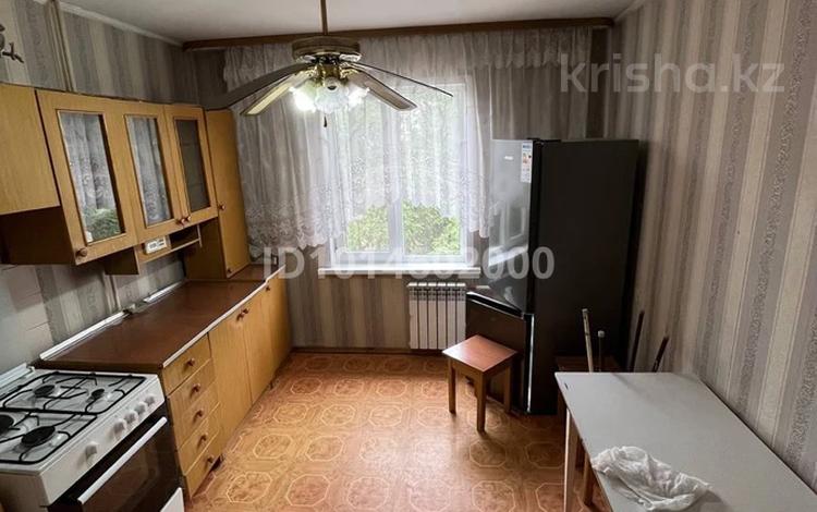 4-комнатная квартира · 85 м² · 4/5 этаж, мкр Аксай-3 33 за 320 000 ₸ в Алматы, Ауэзовский р-н — фото 2