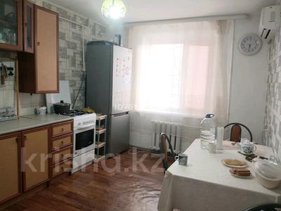 2-комнатная квартира · 53 м² · 1/5 этаж, Павлодарская 1 за 15.5 млн 〒 в Уральске