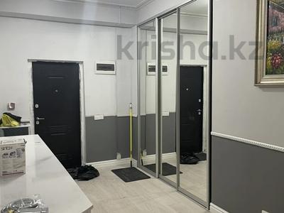4-бөлмелі пәтер · 165 м² · 2/12 қабат, мкр 11, Локомотивная 7 — 11мкр, бағасы: 480 000 ₸ в Актобе