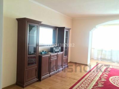 2-комнатная квартира · 87 м² · 2/3 этаж, Сазда-4 — ул. Братьев Жубановых за 220 000 ₸ в Актобе