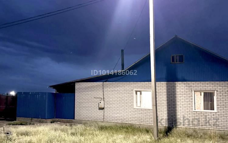 Жеке үй · 3 бөлме · 90.5 м² · 10 жүзд., 12-й переулок Юности 17 — 49 школа, детский сад «орлеу», бағасы: 28 млн ₸ в Семее — фото 2