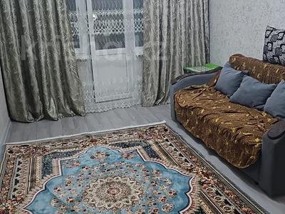2-комнатная квартира · 48 м² · 2/4 этаж, мкр №3 8 за 300 000 ₸ в Алматы, Ауэзовский р-н