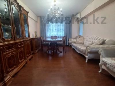 4-комнатная квартира · 88 м² · 5/5 этаж, Розыбакиева за 57 млн ₸ в Алматы, Алмалинский р-н