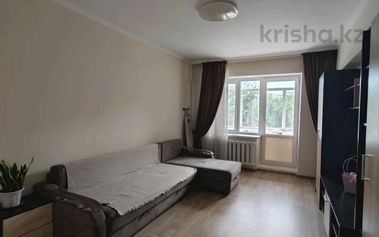 2-бөлмелі пәтер · 56 м² · 3/5 қабат, Калдаякова 41 — Богенбай Батыра, бағасы: 300 000 ₸ в Алматы, Медеуский р-н — фото 2