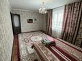 1-комнатная квартира, 54 м², 2/5 этаж посуточно, Қаратал 2 за 8 000 〒 в Талдыкоргане, Каратал — фото 2