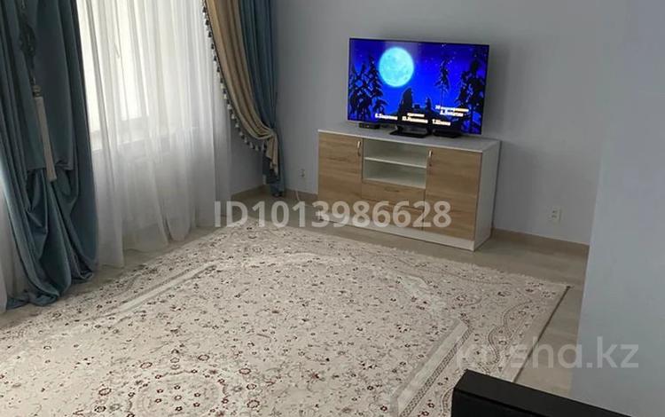 3-бөлмелі пәтер · 106 м² · 1/9 қабат, Абая 63 — Абая, бағасы: 350 000 ₸ в Астане, р-н Байконур — фото 2