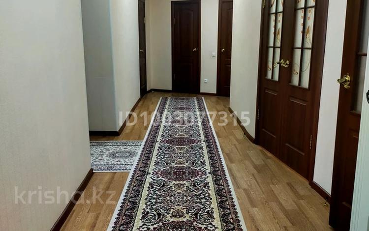 4-комнатная квартира · 130 м² · 3/6 этаж, мкр Болашак, Бокенбай батыра 129е за 42.7 млн ₸ в Актобе — фото 2
