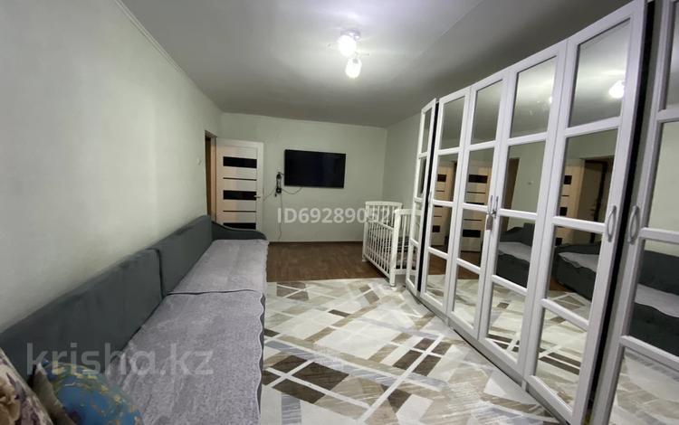 1-комнатная квартира, 38 м², 3/5 этаж, 4 7 — Ракишева за 9 млн 〒 в Талдыкоргане, мкр Жастар — фото 7