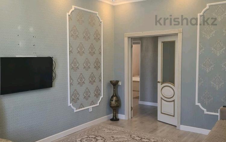 2-комнатная квартира · 63 м² · 1/10 этаж, Е-809 23 за 46 млн ₸ в Астане, Есильский р-н — фото 2