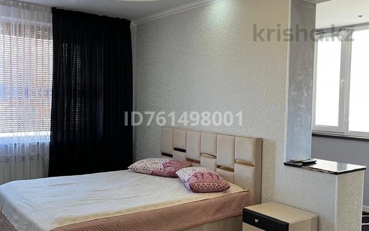 1-бөлмелі пәтер · 45 м² · 2/5 қабат, 12-ш/а. 1, бағасы: 15 000 ₸ в Актау, 12-й мкр — фото 2