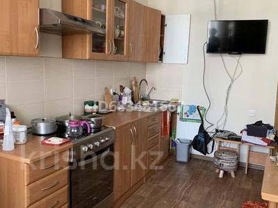 2-бөлмелі пәтер · 70 м² · 10/11 қабат, Сейфуллина 8 — Сары-Арка, бағасы: 32 млн ₸ в Астане, Сарыарка р-н