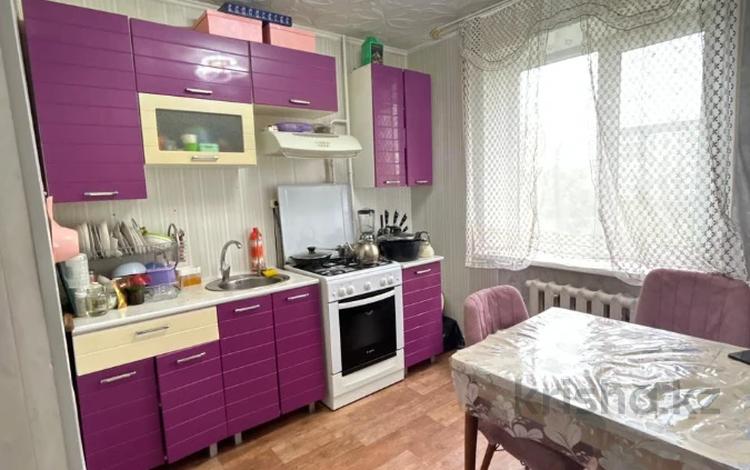 2-бөлмелі пәтер · 51 м² · 6/9 қабат, 4 микрорайон, бағасы: 16.5 млн ₸ в Уральске — фото 2