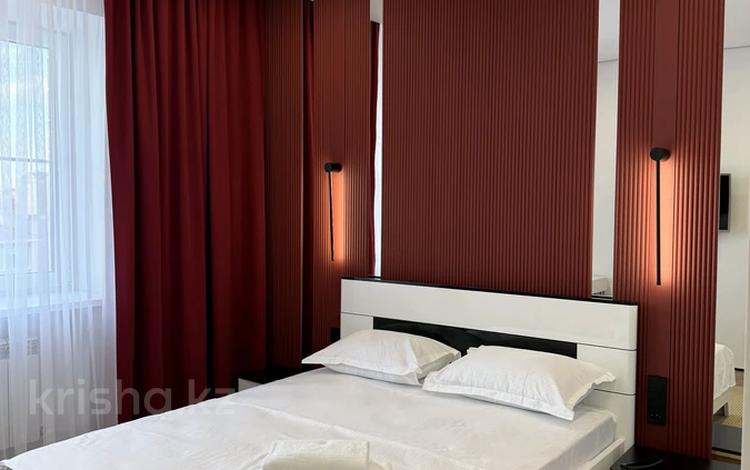 2-комнатная квартира · 90 м² · 7/8 этаж, мкр. Алтын орда, проспект Санкибай батыра 40б — Гипермаркет Дина за 25 000 ₸ в Актобе — фото 2