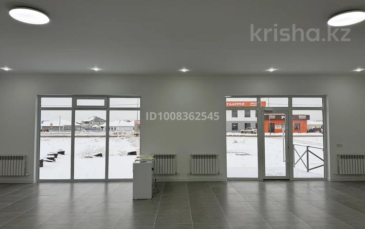 Свободное назначение · 130 м² за 500 000 ₸ в Атырау, мкр	Байтак-3 — фото 2