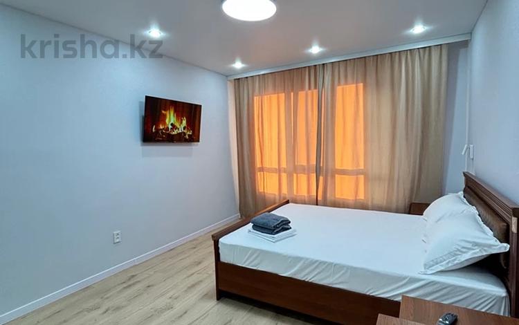 1-комнатная квартира · 55 м² · 7/9 этаж, мкр Думан-2, Мкрн Думан-2 62 — Район Халык Арена, Магнум за 16 000 ₸ в Алматы, Медеуский р-н — фото 3