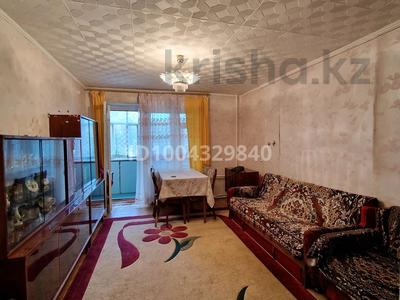 3-комнатная квартира · 64 м² · 2/5 этаж, Досмухамедова — Район завода гидроприбор, педучилище за 18 млн ₸ в Уральске