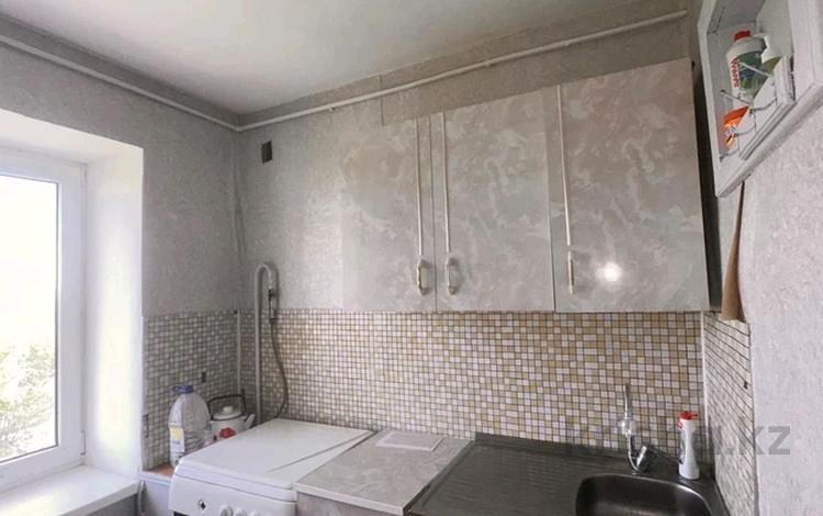 2-бөлмелі пәтер · 52 м² · 5/5 қабат, 2 ш/а. — бр. Жубановых, бағасы: 13.2 млн ₸ в Актобе, мкр 8 — фото 2