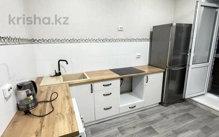 1-комнатная квартира · 43 м² · 1/3 этаж, Алтын Дала за 120 000 ₸ в Петропавловске — фото 2