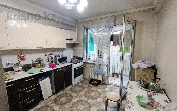 3-комнатная квартира · 80 м² · 5/6 этаж, мкр Шугыла, Жунисова 10/10 за 20 000 ₸ в Алматы, Наурызбайский р-н — фото 4