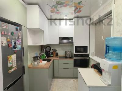 4-бөлмелі пәтер · 63 м² · 2/5 қабат, Ломоносова 19, бағасы: 17 млн ₸ в Экибастузе