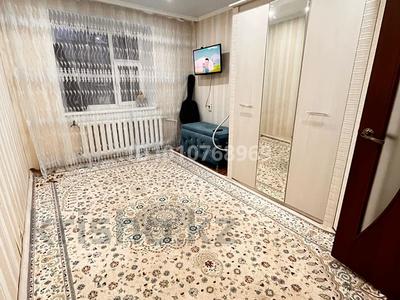 2-комнатная квартира · 42 м² · 5/5 этаж, Хиуаз Доспанова 60 — 17,19 мектептің қасы. Юбелейны, Магазин Урал ауданы. за 12 млн 〒 в Уральске