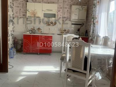 Отдельный дом · 3 комнаты · 80 м², Женис 19 — Байғазиева ( Победы)- Женис за 180 000 〒 в Каскелене