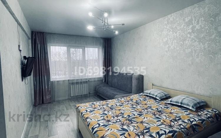 1-комнатная квартира · 36 м² · 4/5 этаж, Михаэлиса 15 — Космический за 10 000 ₸ в Усть-Каменогорске, Ульбинский — фото 16