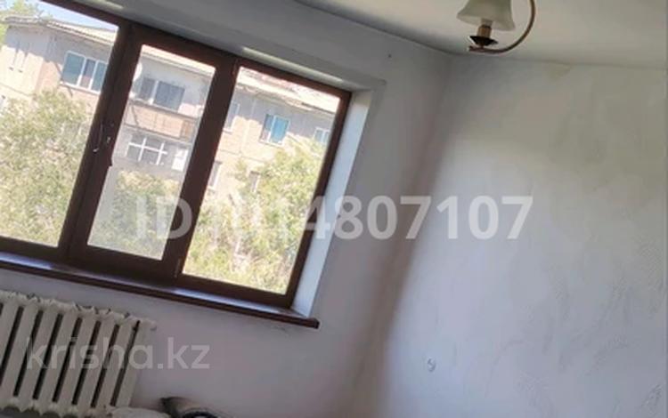3-бөлмелі пәтер · 63 м² · 4/5 қабат, Ескі Майқұдық ш/а., 16 микрорайон 1 — В районе Казпочты и Сатурна, бағасы: 100 000 ₸ в Караганде, Алихана Бокейханова р-н — фото 2