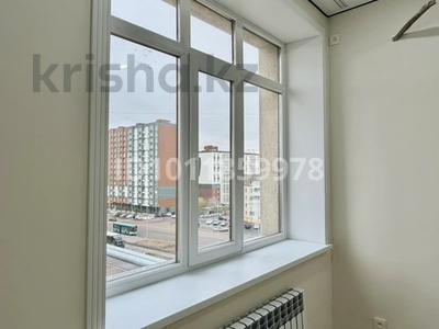 2-комнатная квартира · 60 м² · 5/6 этаж, Муканова 83 за 32.5 млн 〒 в Караганде, Казыбек би р-н